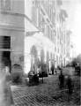 fig.C1 - Fronte
                    interna del fabbricato di Via della Fiumara dove, al
                    civico 26, ebbe sede il primo ospedale (1885)